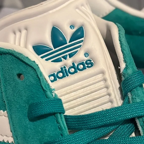 Adidas Gazelle Shoes Sneakers new EE5510 Hi-Res Aqua white Men’s Size 11